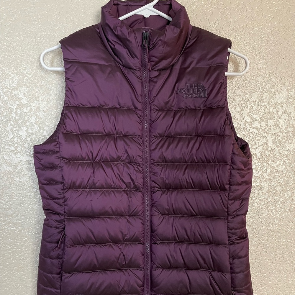 North Face Vest - Size Small - NEVER WORN